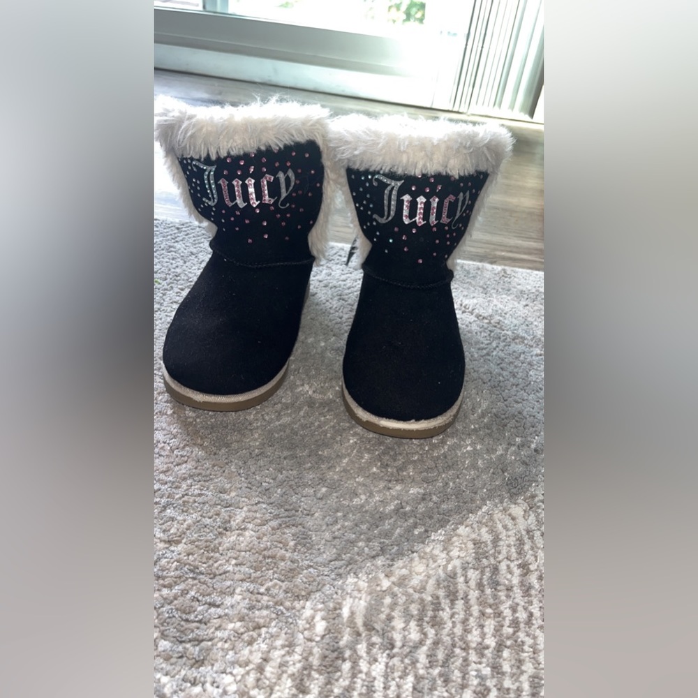 *juicy couture boots*